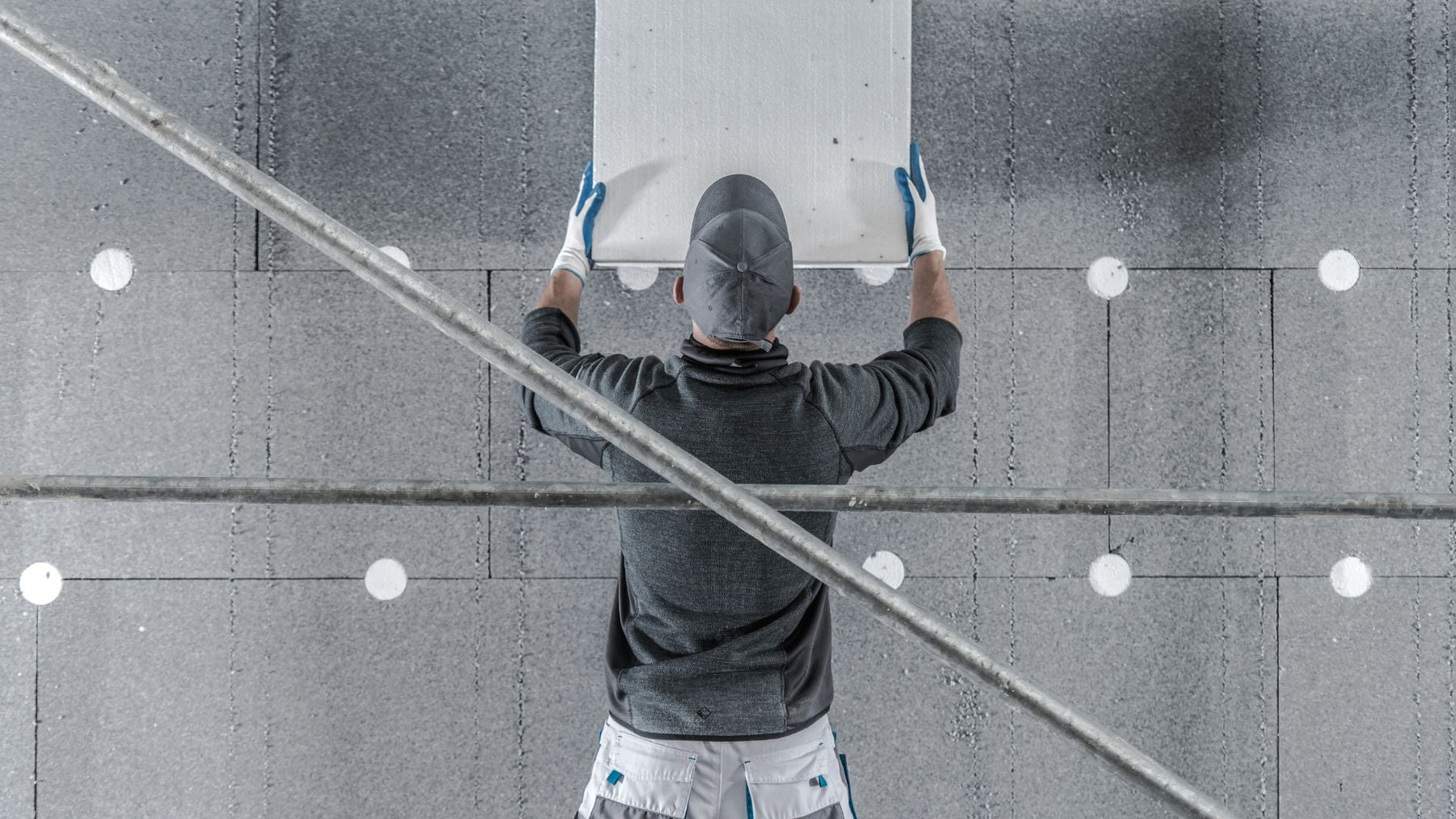 Pannelli isolanti Depron: caratteristiche, vantaggi e usi principali